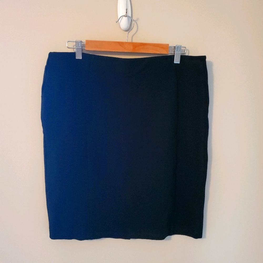 Anne Taylor Stretch Pencil Skirt